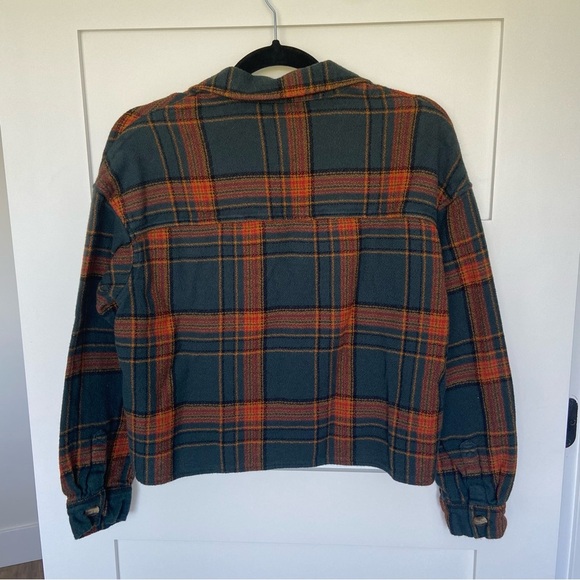 American Eagle Orange and Green Cropped Plaid Shirt - Picture 8 of 13